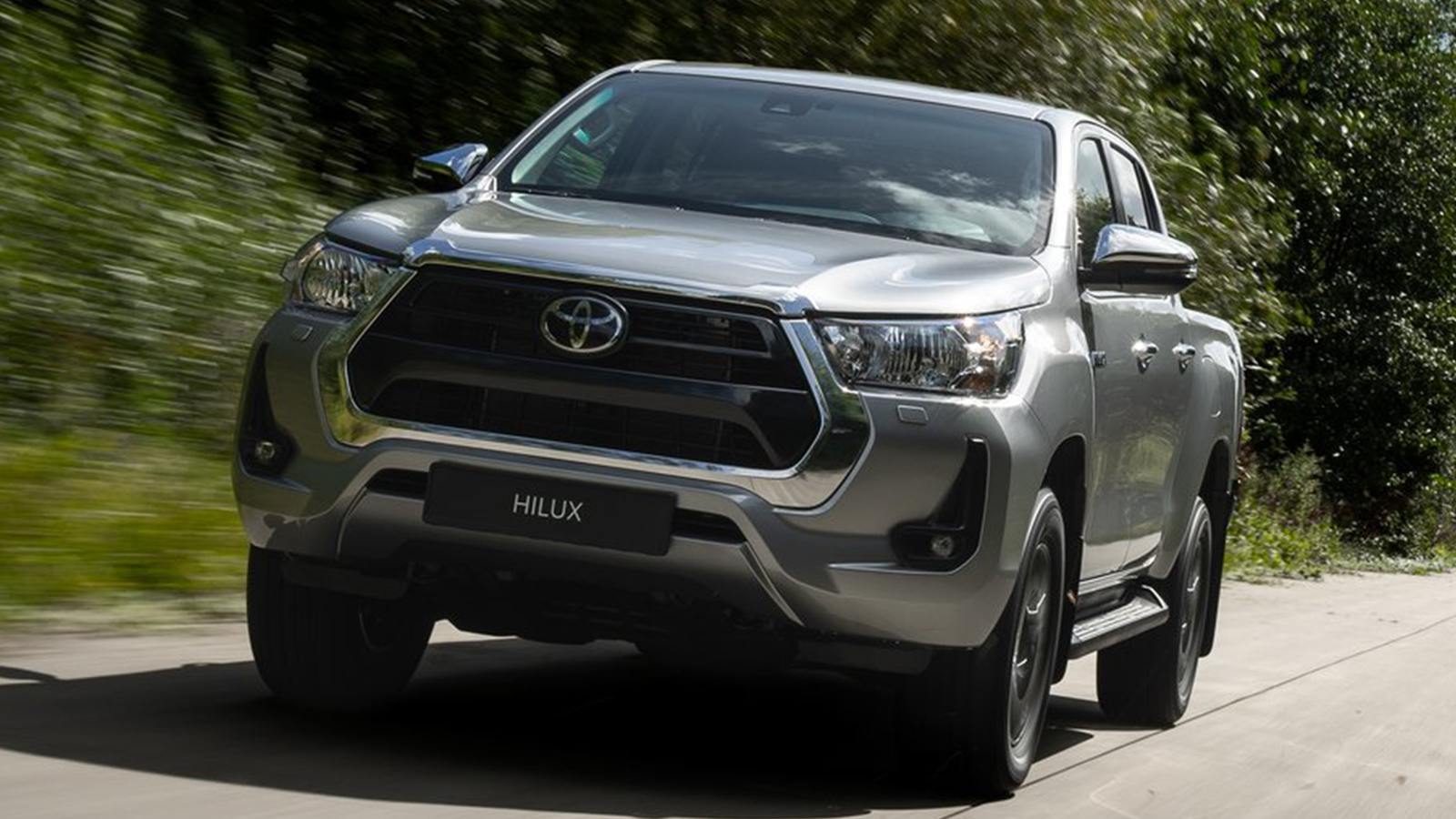 Αυτές είναι οι τιμές του ήπια υβριδικού Toyota Hilux στην Ελλάδα!